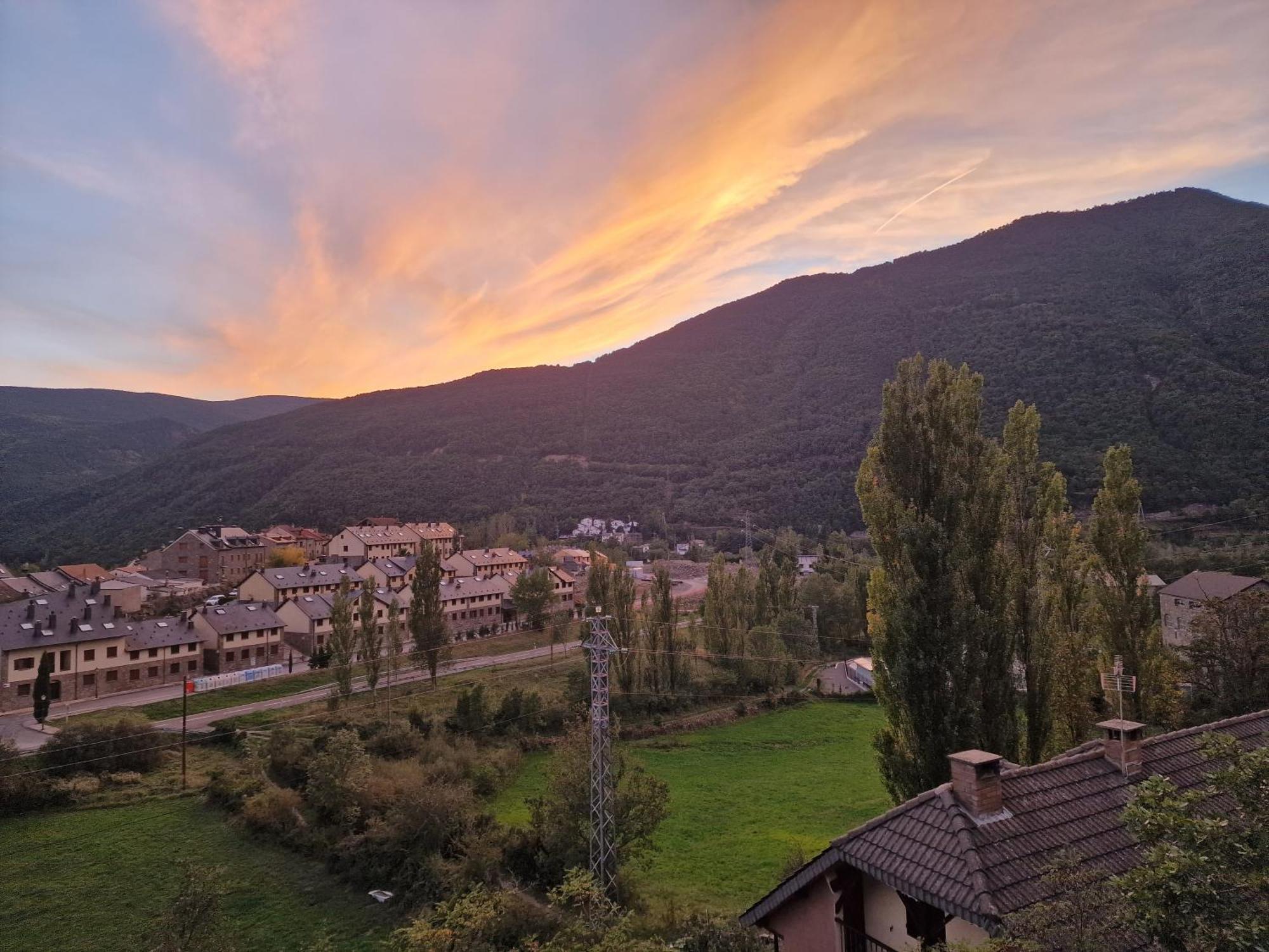 Biescas Apartamento Casa Josito La Cadiera ภายนอก รูปภาพ
