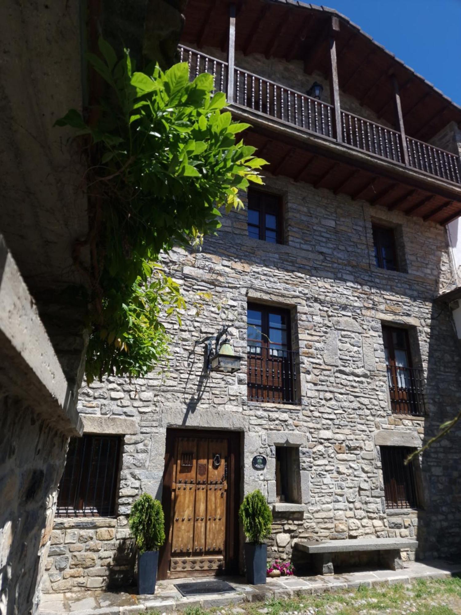 Biescas Apartamento Casa Josito La Cadiera ภายนอก รูปภาพ